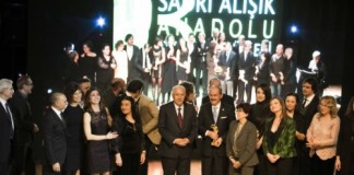 4.Sadri Alışık Anadolu Tiyatro Oyuncu Ödülleri