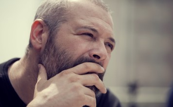 LEVENT ÜZÜMCÜ :SANAT ÖZGÜR DÜŞÜNCE İSTER