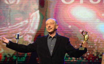 GENCO ERKAL'E ÜSTÜN PERFORMANS ÖDÜLÜ