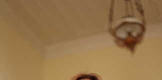 AYŞE ŞENOĞUL VE TİLBE SARAN AYNI SAHNE’DE