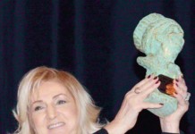 DÜMBÜLLÜ ÖDÜLÜ NECLA UYGUR’UN