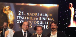 21.SADRİ ALIŞIK TİYATRO ÖDÜLLERİ -DRAM- YARDIMCI ROLDE YILIN EN BAŞARILI ERKEK OYUNCUSU: