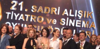 21. SADRİA ALIŞIK SİNEMA ÖDÜLLERİ YARDIMCI ROLDE YILIN EN BAŞARILI ERKEK OYUNCUSU: