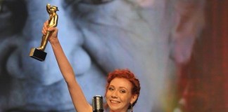 21. SADRİ ALIŞIK ÖDÜLLERİ SİNEMA-KOMEDİ YILIN EN BAŞARILI KADIN OYUNCUSU-ALGI EKE