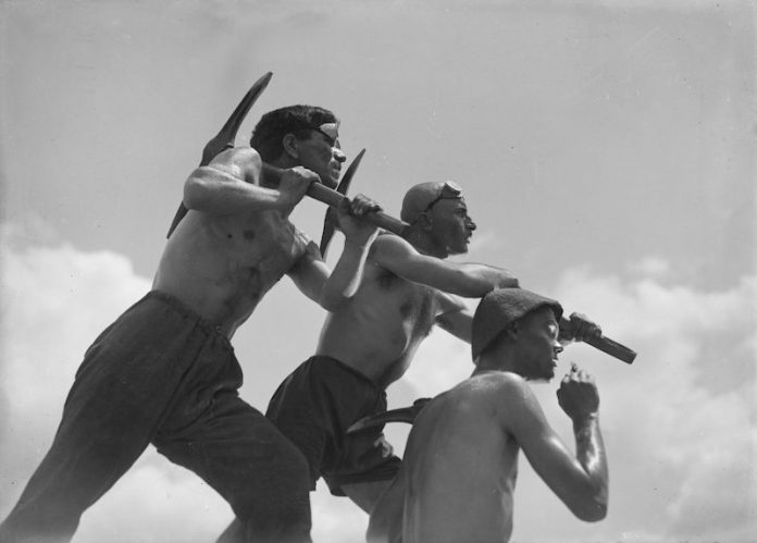 pera-film-bolsevik-devrimi-Salt_For_Svanetia_stills__3_