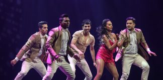 Bollywood müzikali Taj Express Başladı/ Müzikalin başrol oyuncuları Koeografisini Öğretecek