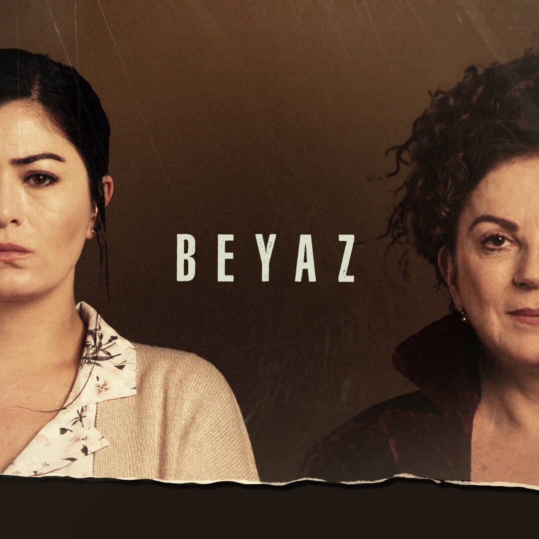 KIZ KARDEŞ OLDULAR ! BİRLİKTE TİYATRO YAPACAKLAR…