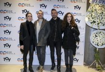 Ege Perla’nın Tiyatrosu Toy İzmir’den Görkemli Açılış