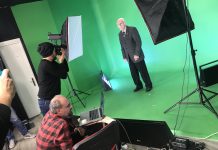 Elim Sende Filminde Afiş Heyacanı