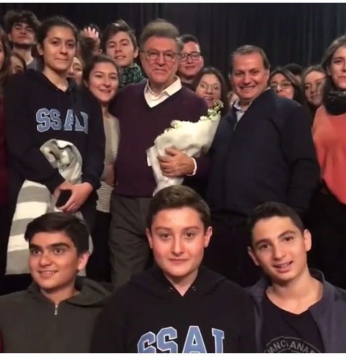 tamer-levent-besiktas-sakip-sabanci-anadolu-lisesi-ogrencileri-sanataevet