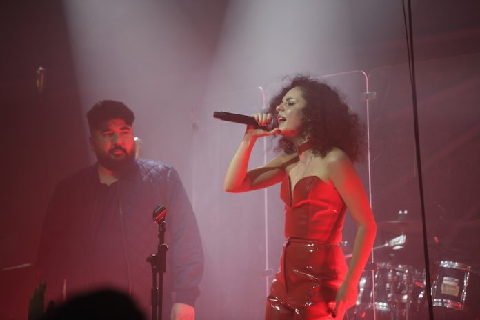 yasemin-mori-konser-zorlu