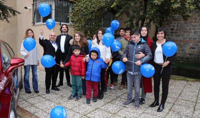 super-iyi-gunler-tiyatrokare-nedim-saban