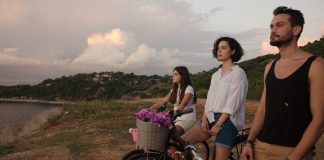 Deniz ve Güneş Filmi’nde İşitme Engeli