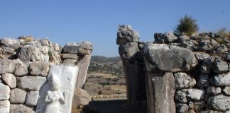 Çorum Hattuşa’da Büyük Kale’yi Saran Binlerce Yıllık Surlar