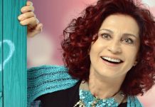 BETÜL ARIM’İN TEK KİŞİLİK OYUNU DIŞARIDA HİÇBİR ŞEY VAR!