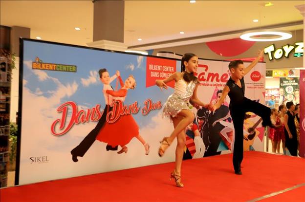 bilkent-center-dansla-renklendi-1351599