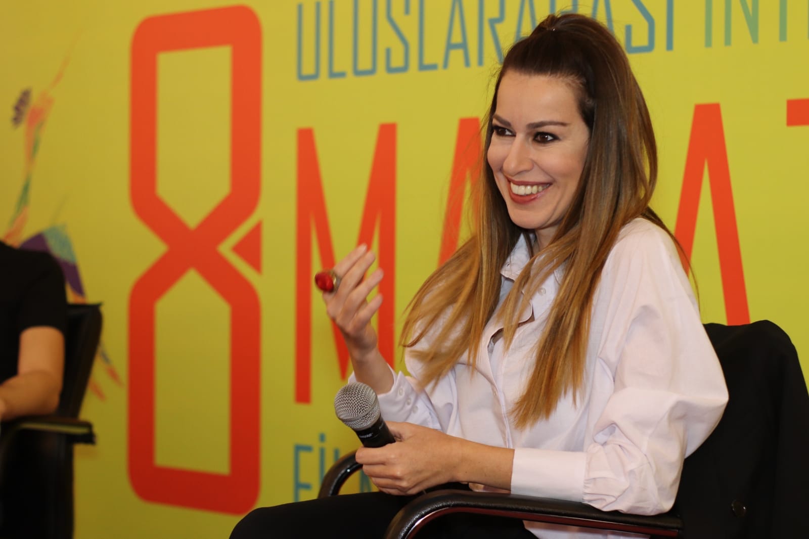 İpek Tuzcuoğlu Minder’e Çıktı
