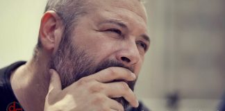Levent Üzümcü’den Tatavla Sahne’de şiirler