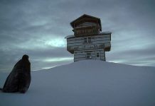 Mürit Filmi (The Lodge)