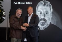 27. İstanbul Tiyatro Festivali Onur Ödülü Mehmet Birkiye’ye Verildi