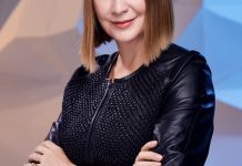 MODA DİJİTAL SANAT İLE BULUŞUYOR