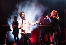 Barabar ve Demet Evgar, İş Sanat Sahnesindeydi