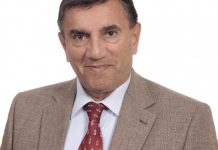 Üstün Dökmen ile Küçük Şeyler Ankara seyircisi ile buluyor